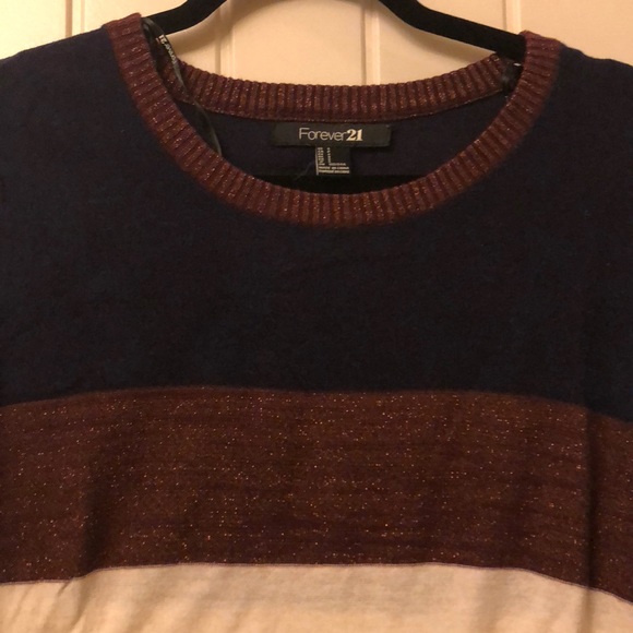 Forever 21 sweater - Picture 2 of 3